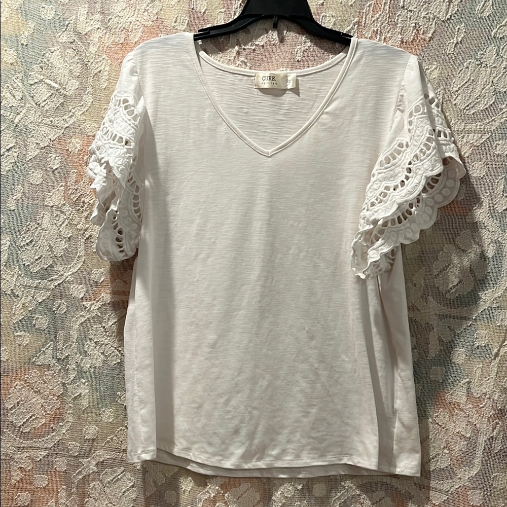 White Lace Sleeve Women's Top size Large Petite